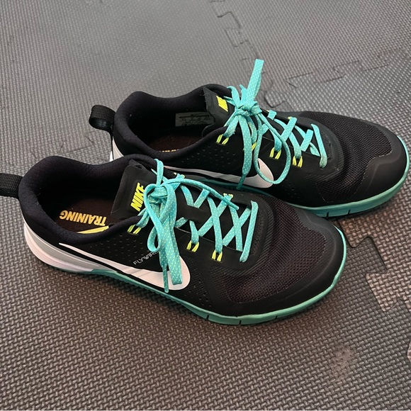 Nike Metcon 1 Women's Black/Hyper Jade-Volt-White 8.5 - Picture 8 of 13